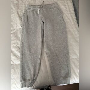 Lululemon Scuba High-Rise Jogger